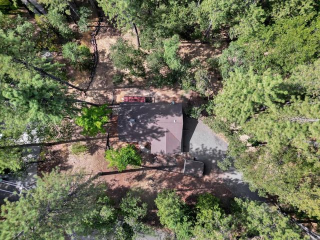 12534 Nottingham Ln, Grass Valley, CA 95949