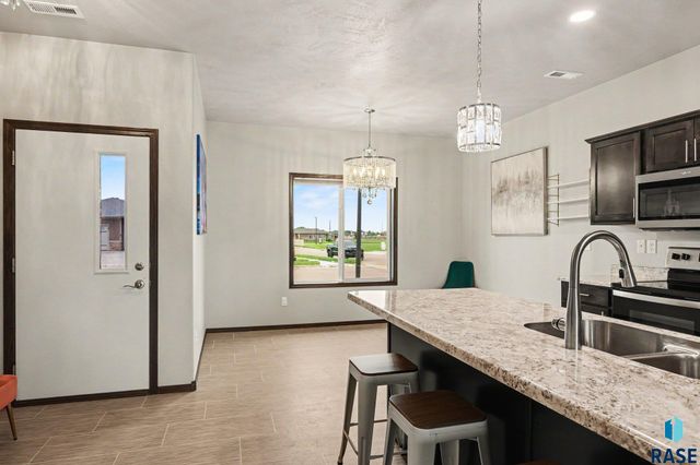 201 Lydia Ct Court, Harrisburg, SD 57032