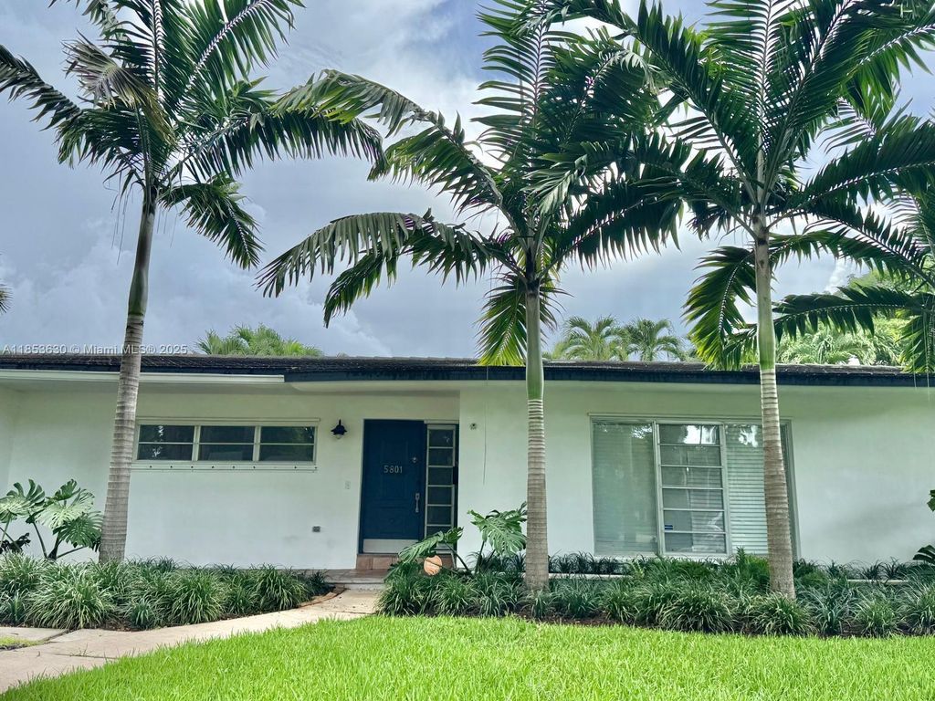 5801 SW 100th St, Pinecrest, FL 33156