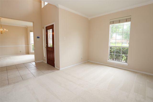 2325 Denham Drive, Arlington, TX 76001