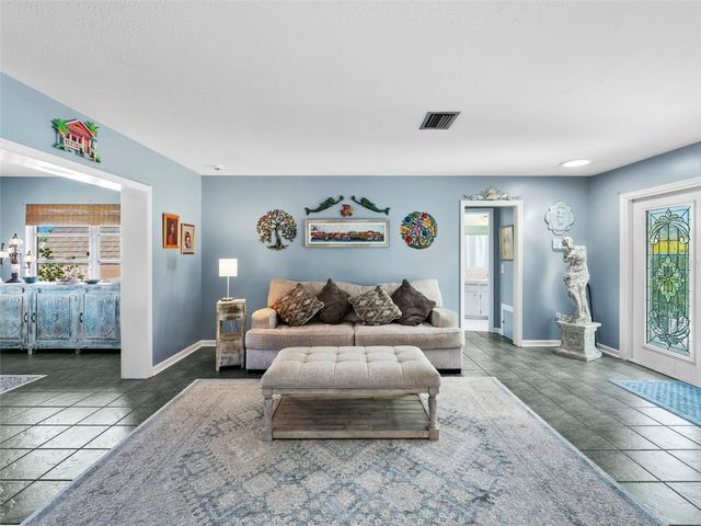 1260 LAKESIDE DRIVE, Venice, FL 34293