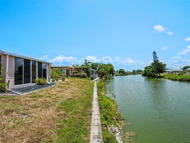1260 LAKESIDE DRIVE, Venice, FL 34293