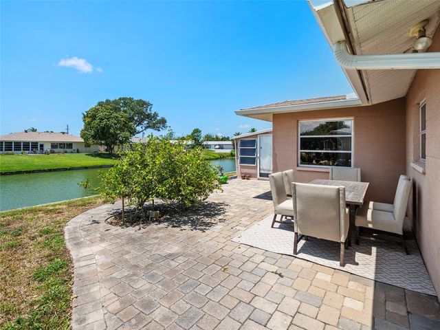 1260 LAKESIDE DRIVE, Venice, FL 34293