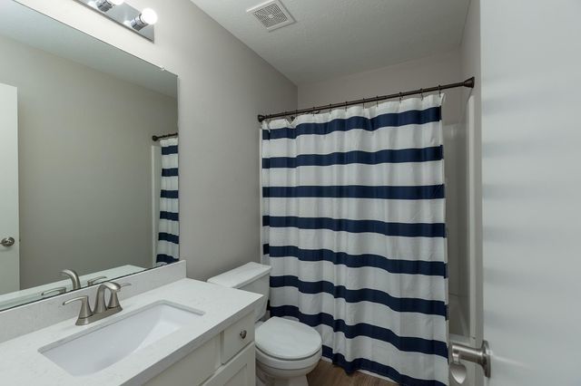 6815 Kingwood Glen Drive, Humble, TX 77346