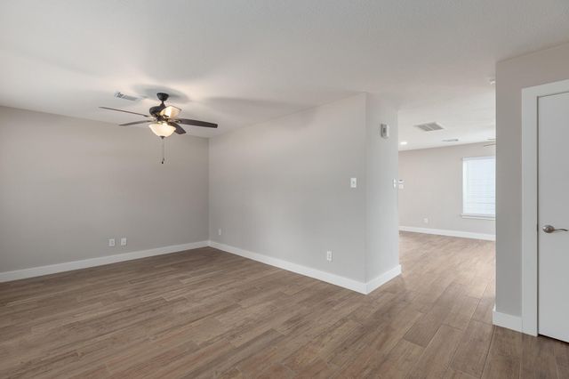 6815 Kingwood Glen Drive, Humble, TX 77346
