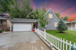 3204 S Greenwood Ave Avenue, Sioux Falls, SD 57106