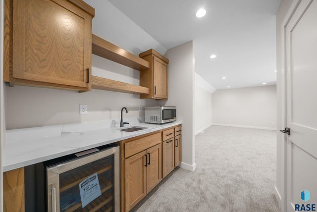 5921 E Rush St Street, Sioux Falls, SD 57110