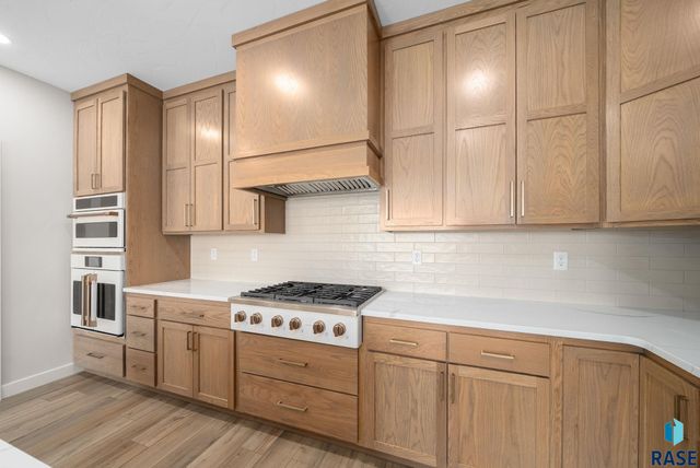 5921 E Rush St Street, Sioux Falls, SD 57110