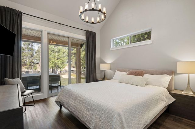 17181 Merganser Drive, Bend, OR 97707