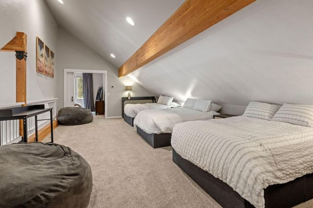 17181 Merganser Drive, Bend, OR 97707