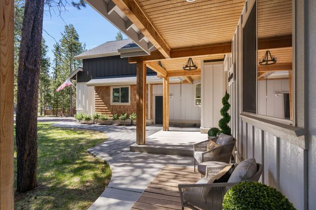 17181 Merganser Drive, Bend, OR 97707