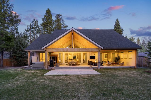 17181 Merganser Drive, Bend, OR 97707