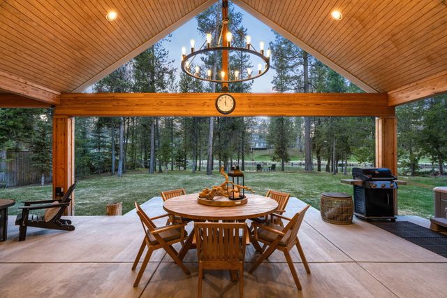 17181 Merganser Drive, Bend, OR 97707