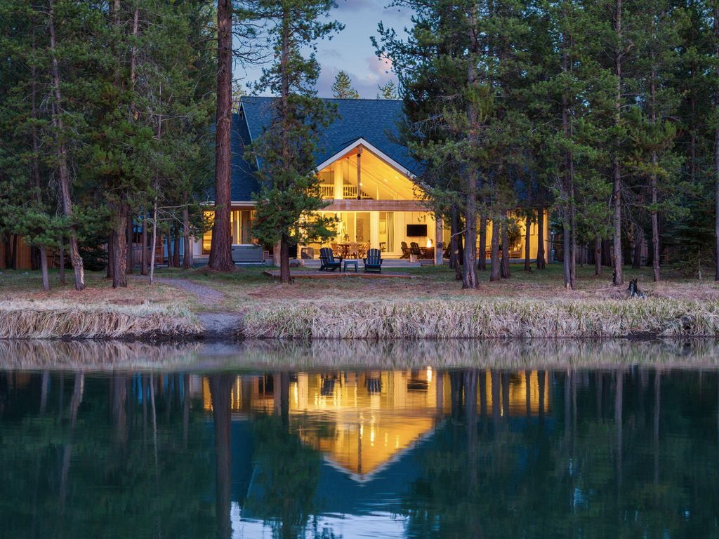 17181 Merganser Drive, Bend, OR 97707