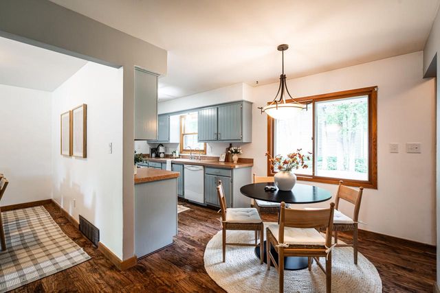1825 Wolf ROAD, Waukesha, WI 53186