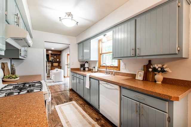1825 Wolf ROAD, Waukesha, WI 53186