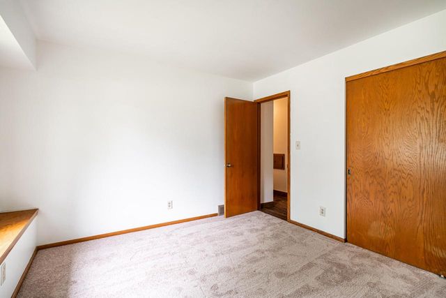 1825 Wolf ROAD, Waukesha, WI 53186