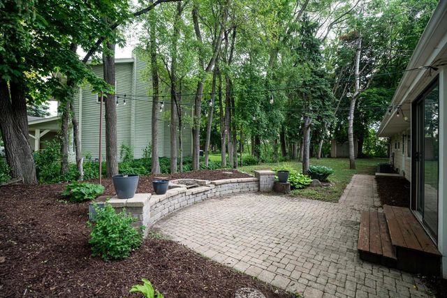 1825 Wolf ROAD, Waukesha, WI 53186
