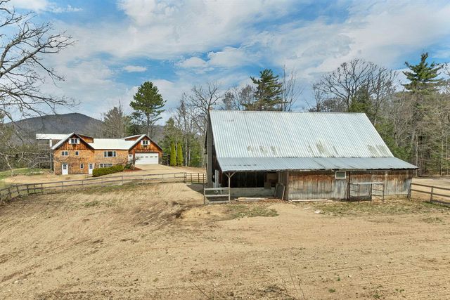 17 Croto Lane, Albany, NH 03818