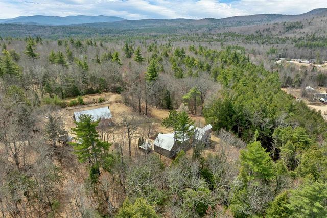 17 Croto Lane, Albany, NH 03818