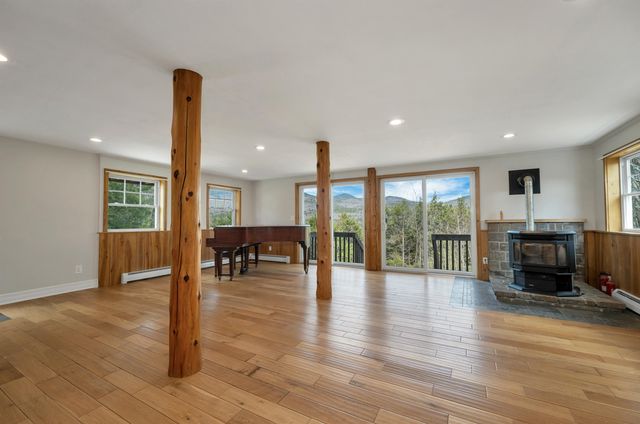 17 Croto Lane, Albany, NH 03818
