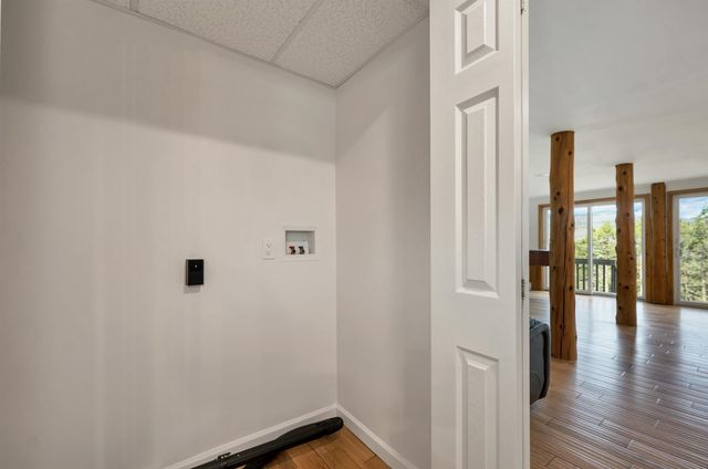 17 Croto Lane, Albany, NH 03818