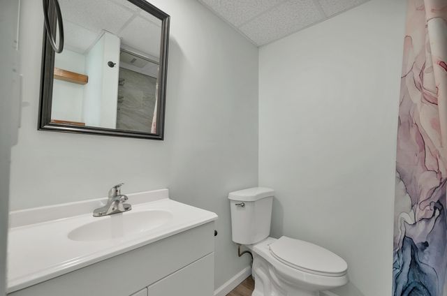 17 Croto Lane, Albany, NH 03818