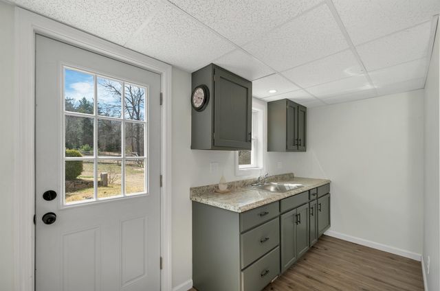 17 Croto Lane, Albany, NH 03818