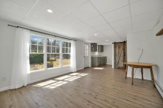 17 Croto Lane, Albany, NH 03818