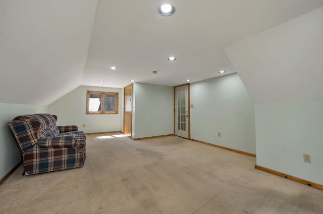 17 Croto Lane, Albany, NH 03818