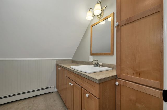 17 Croto Lane, Albany, NH 03818