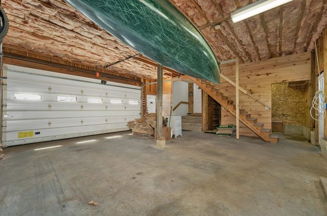 17 Croto Lane, Albany, NH 03818