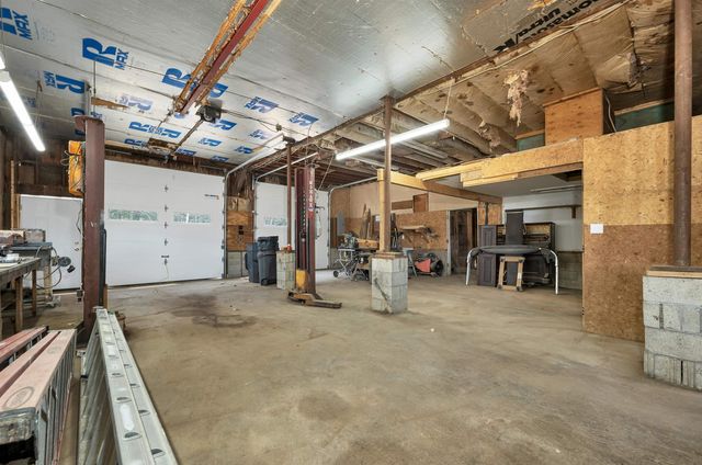 17 Croto Lane, Albany, NH 03818