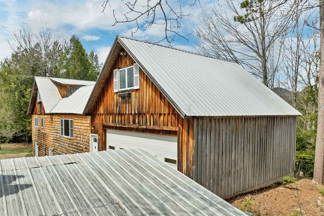 17 Croto Lane, Albany, NH 03818