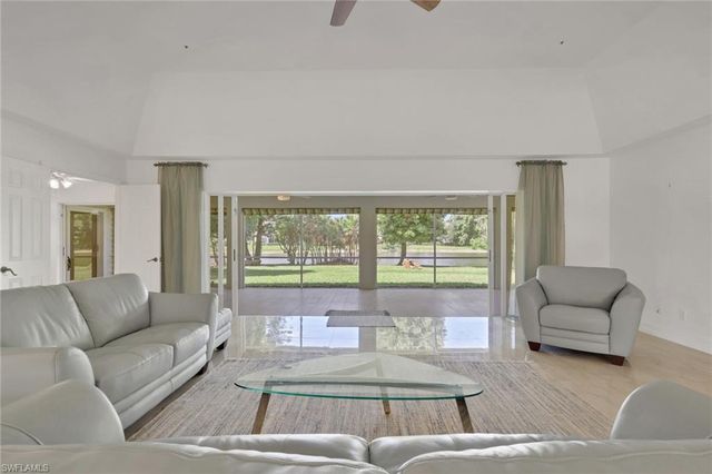 219 Monterey DR, Naples, FL 34119