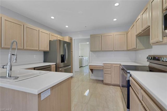 219 Monterey DR, Naples, FL 34119