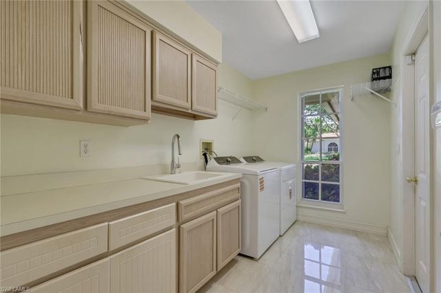 219 Monterey DR, Naples, FL 34119