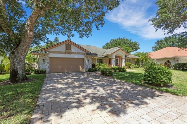 219 Monterey DR, Naples, FL 34119