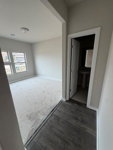 25537 Flora Bella LN, Elgin, TX 78621