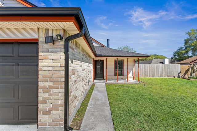 8210 Windfall Court, Houston, TX 77040