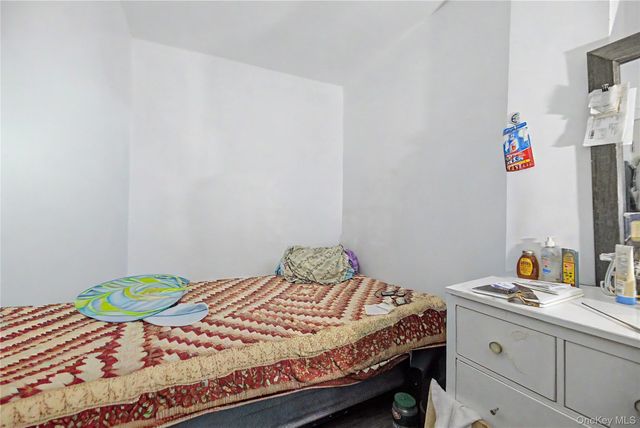 1661 E 172nd Street, Bronx, NY 10472