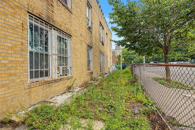 1661 E 172nd Street, Bronx, NY 10472