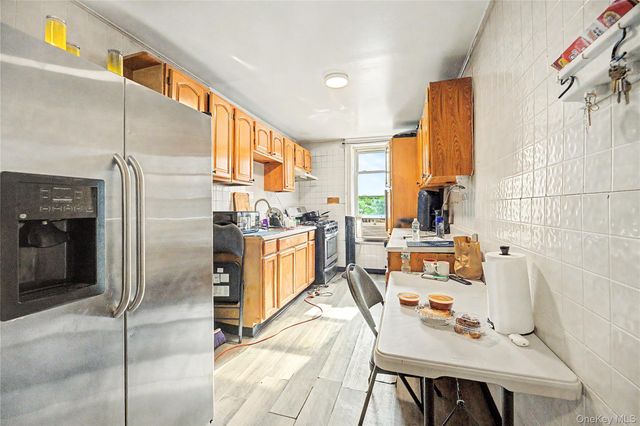 1661 E 172nd Street, Bronx, NY 10472