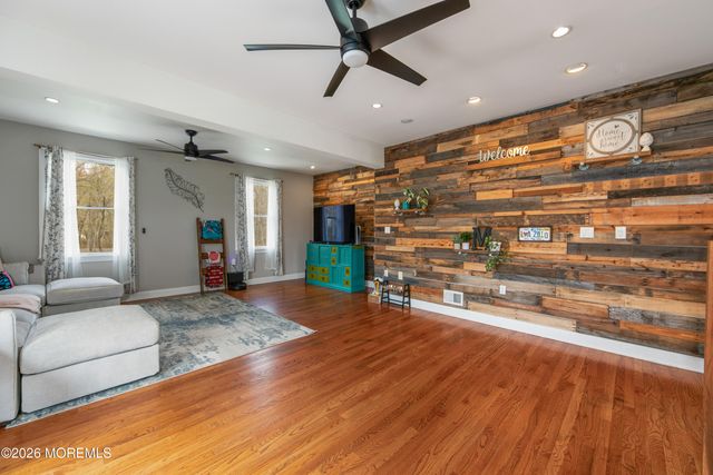 173 W Pleasant Grove Road, Jackson, NJ 08527