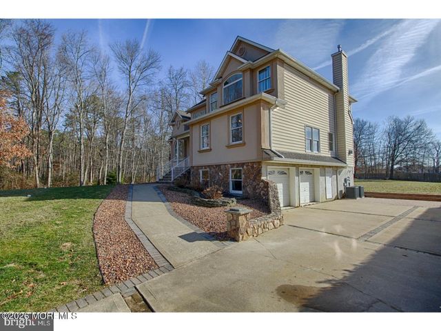 173 W Pleasant Grove Road, Jackson, NJ 08527