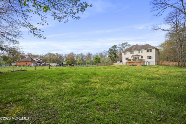 173 W Pleasant Grove Road, Jackson, NJ 08527