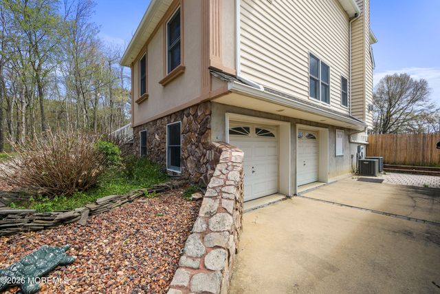 173 W Pleasant Grove Road, Jackson, NJ 08527