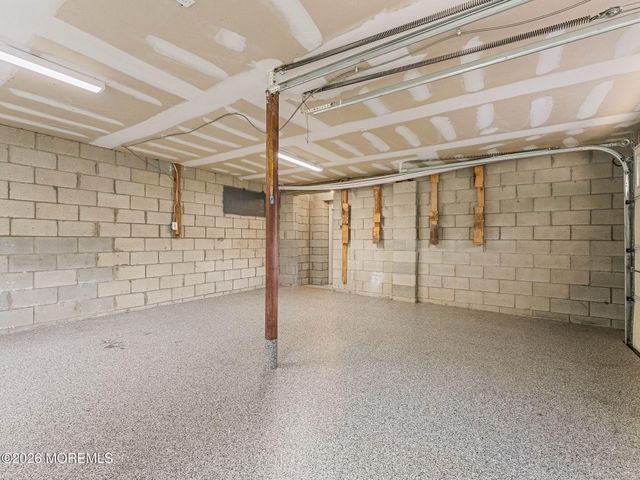 173 W Pleasant Grove Road, Jackson, NJ 08527