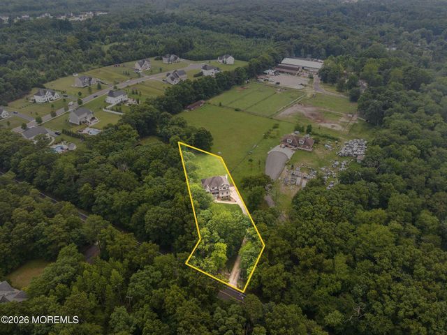173 W Pleasant Grove Road, Jackson, NJ 08527