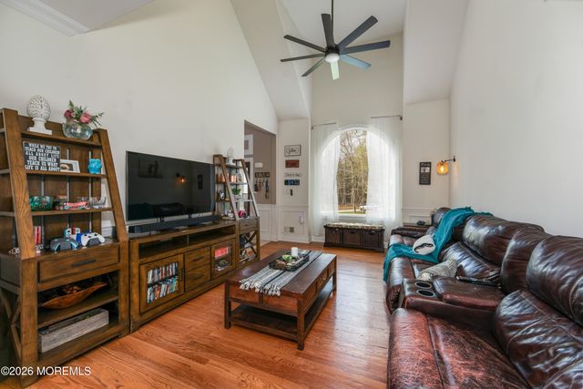 173 W Pleasant Grove Road, Jackson, NJ 08527